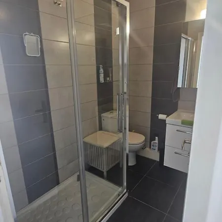 Charming With Private Parking Apartamento *